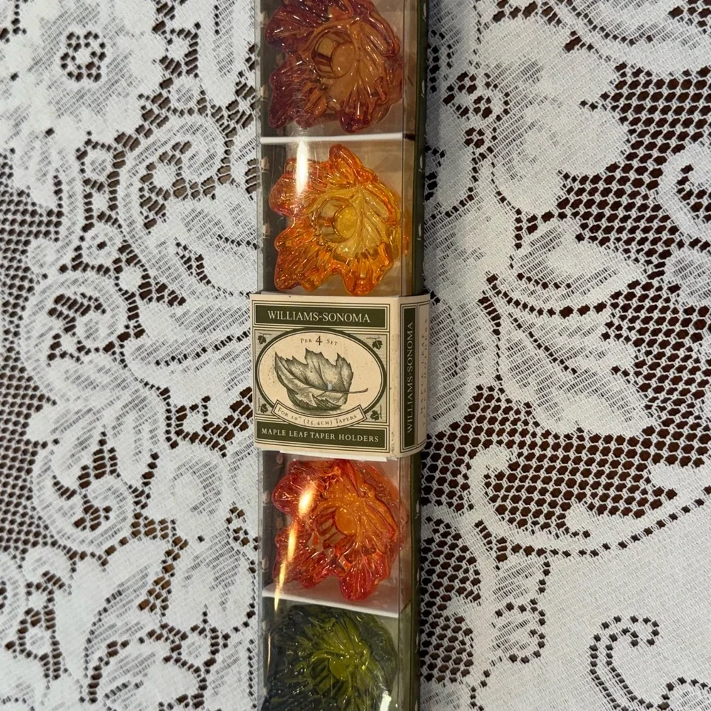 Williams Sonoma Maple Leaf Mini Taper Candle Holders – Set of 4 – NWT 🍁